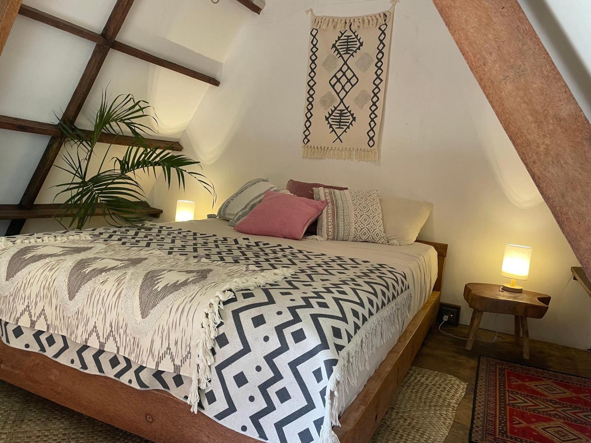 Отель La Boheme Boutique Glamping Генерал-Луна Экстерьер фото