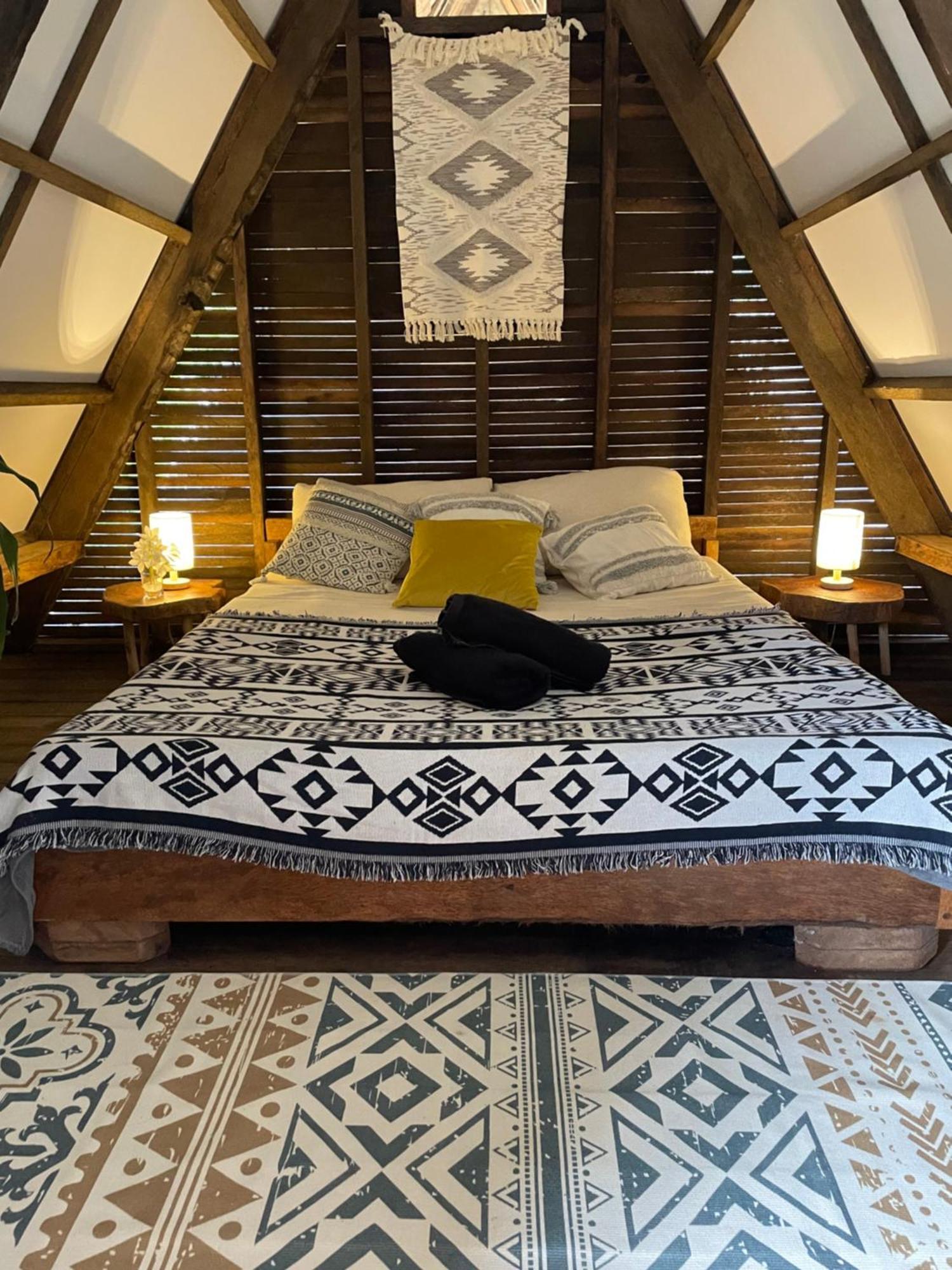 Отель La Boheme Boutique Glamping Генерал-Луна Экстерьер фото