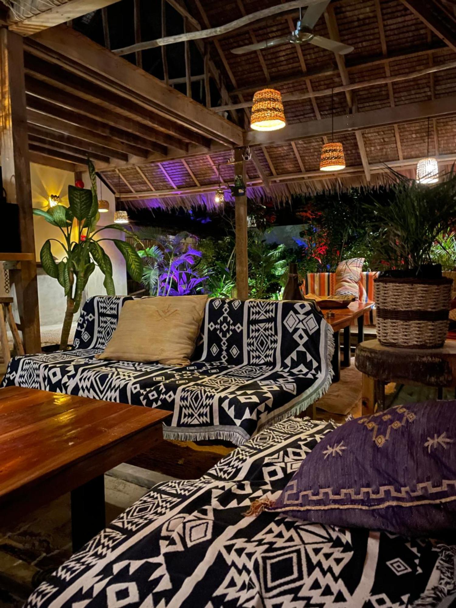 Отель La Boheme Boutique Glamping Генерал-Луна Экстерьер фото